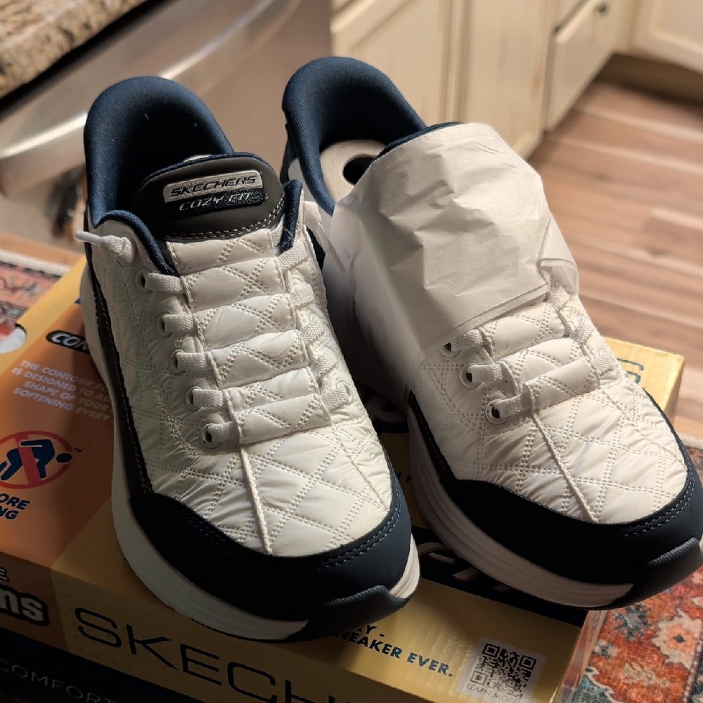 Skechers Women's Quilted White and Navy Athletic Shoes